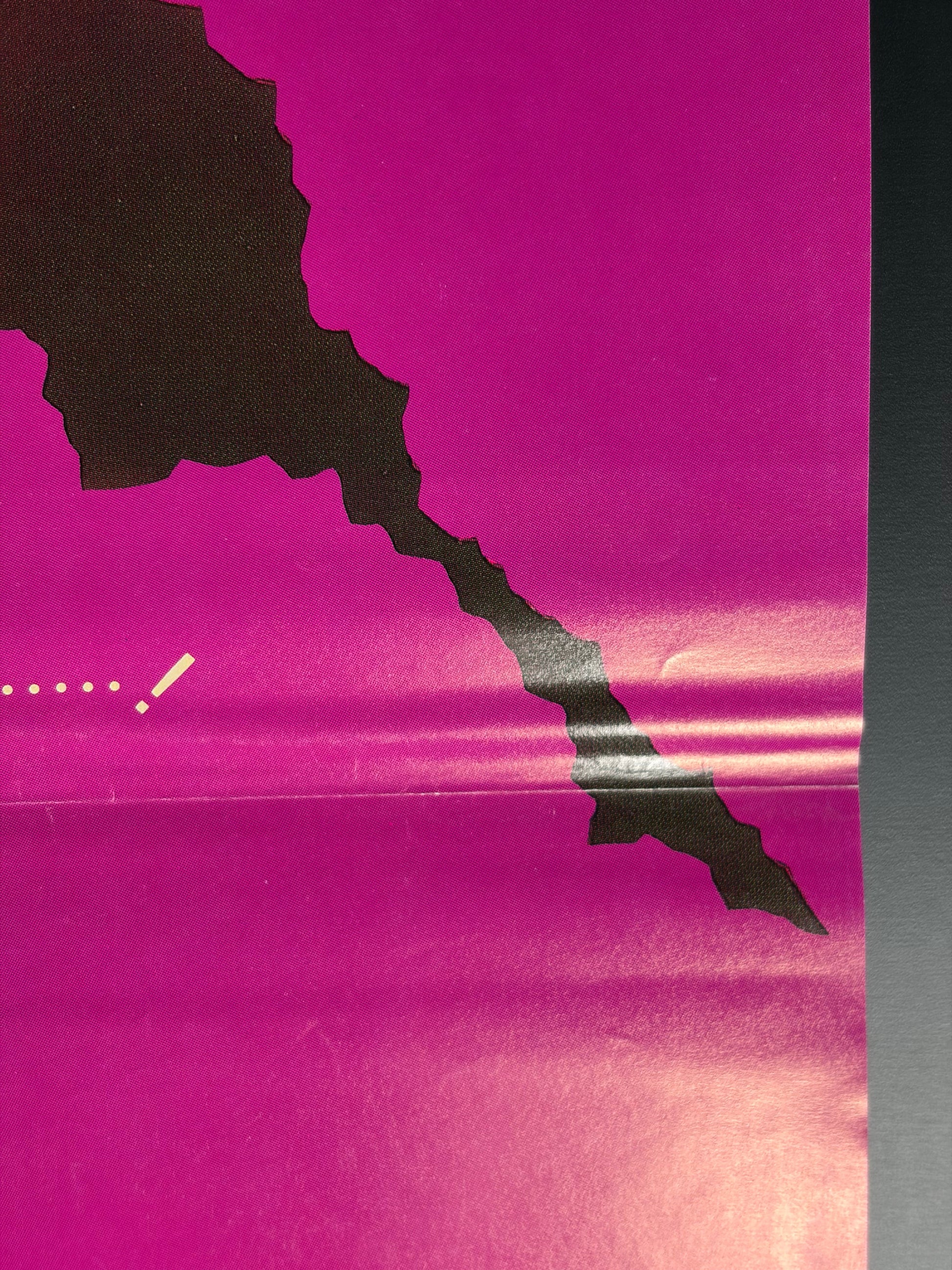 The Hills Have Eyes (1984) Original Japanese B2 Poster - Style B - Condition detail 2