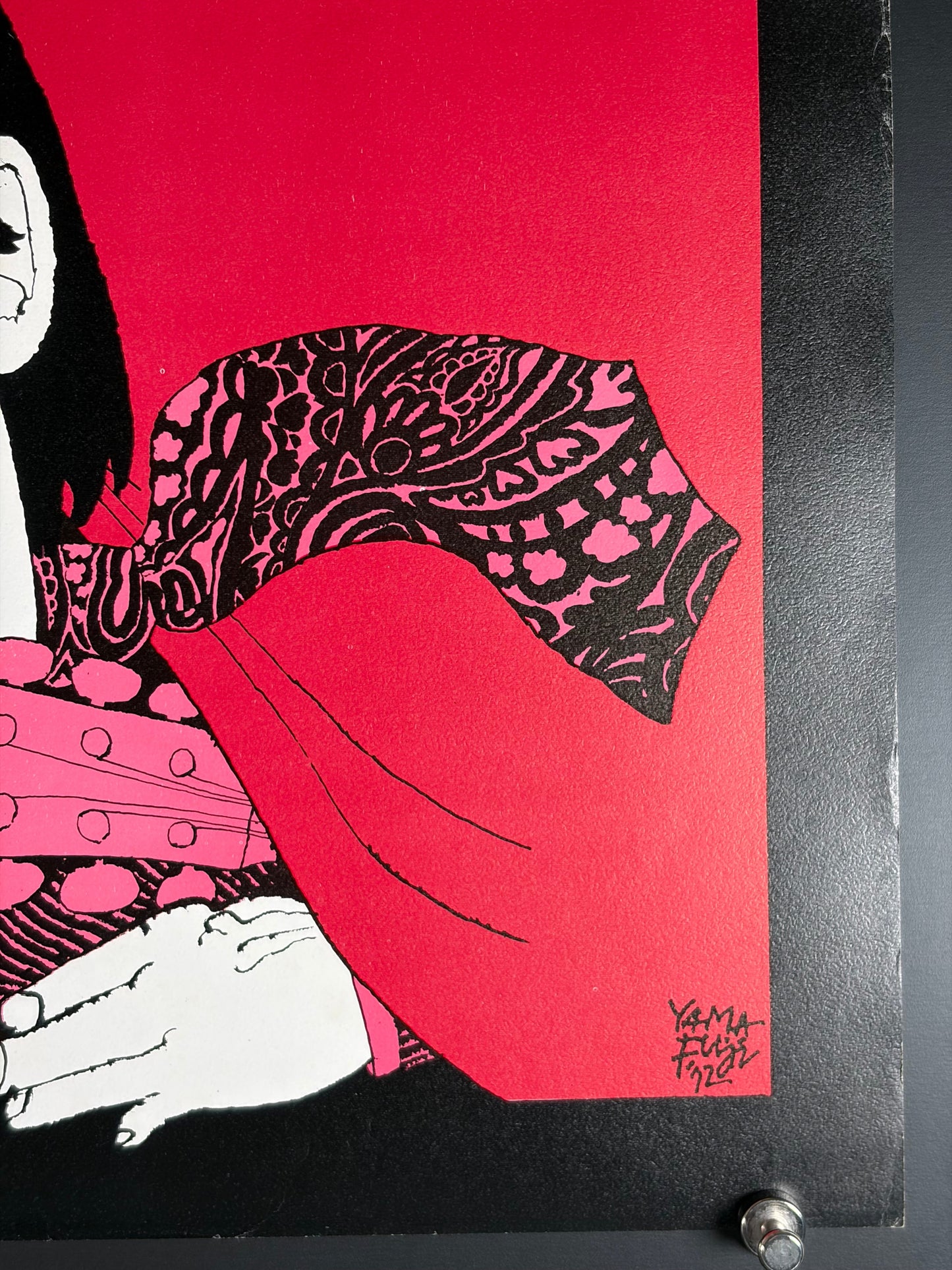 The Three Musketeers of Japan: Farewell to Tokyo (1972) Original Japanese B2 Poster - Condition detail 3